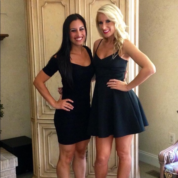 Guess Black Dress - Picture 2 of 2